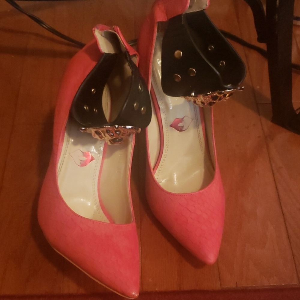 Show toppers Gorgeous heels